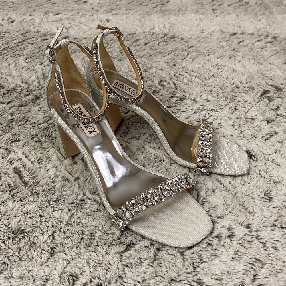 BADGLEY MISCHKA COLLECTION Harriet Block Heel Sandal in Silver Metallic Texture